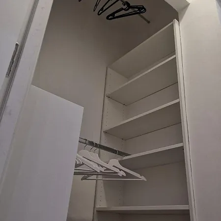 Modern In The Center 아파트 *