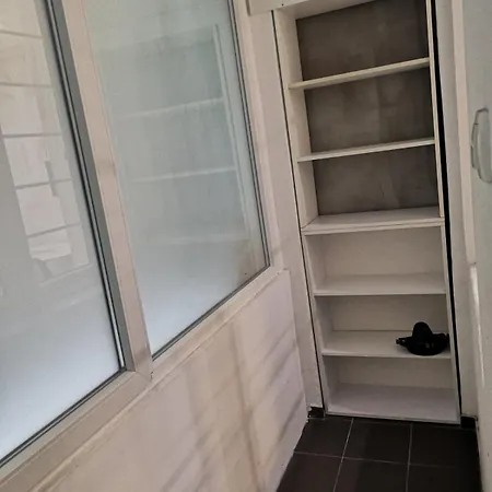 Modern In The Center Apartament